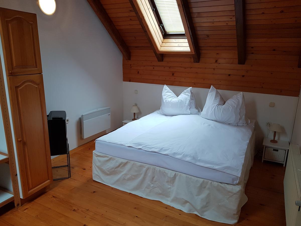 Pr'Simi Bed & Breakfast Golnik Luaran gambar