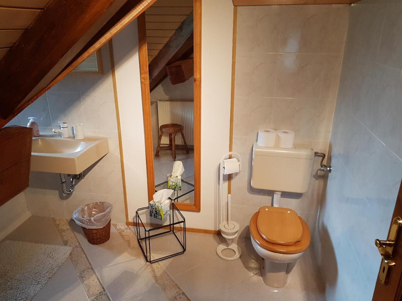 Pr'Simi Bed & Breakfast Golnik Luaran gambar