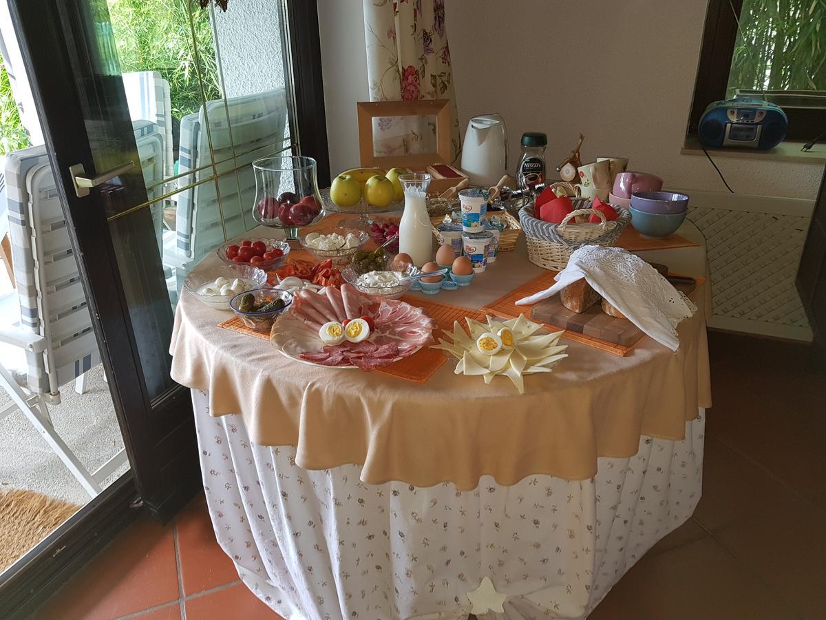 Pr'Simi Bed & Breakfast Golnik Luaran gambar