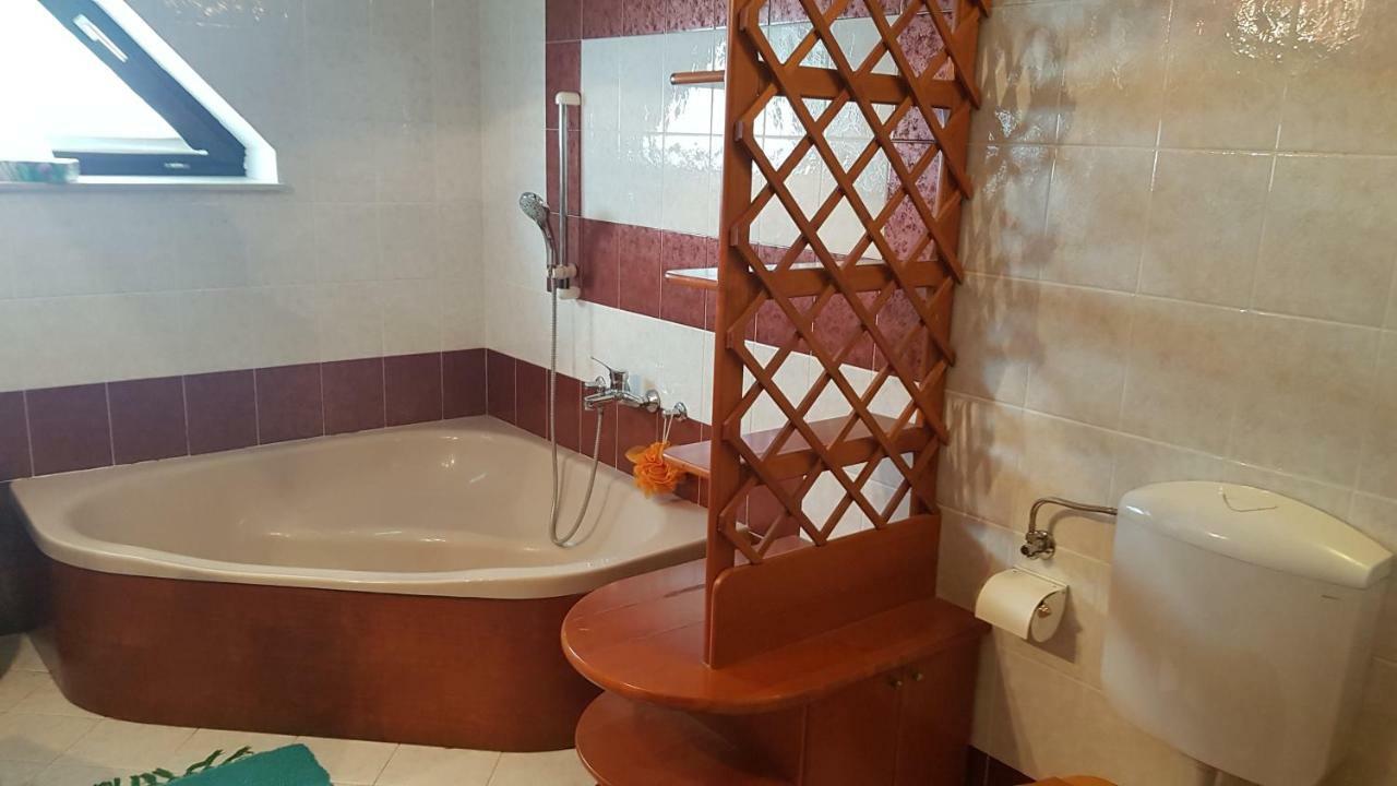 Pr'Simi Bed & Breakfast Golnik Luaran gambar